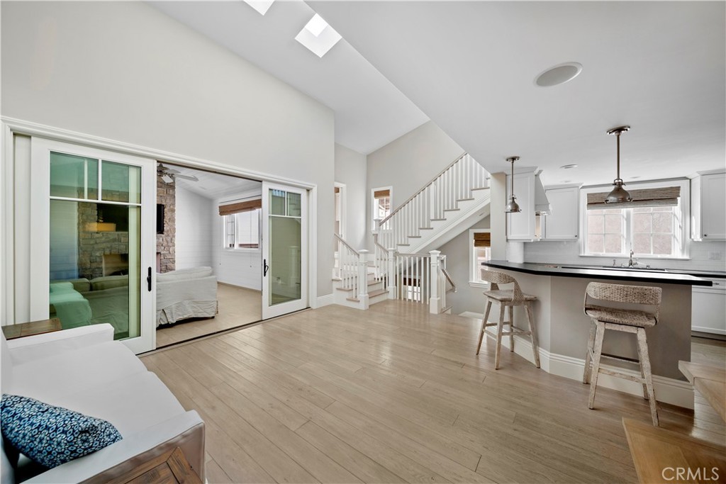 515 1/2 Narcissus Avenue, Corona Del Mar